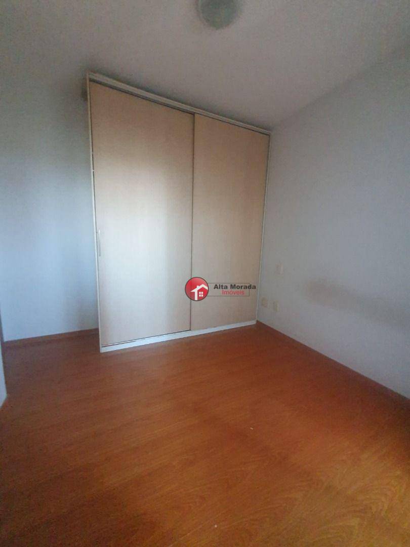 Apartamento para alugar com 2 quartos, 65m² - Foto 7