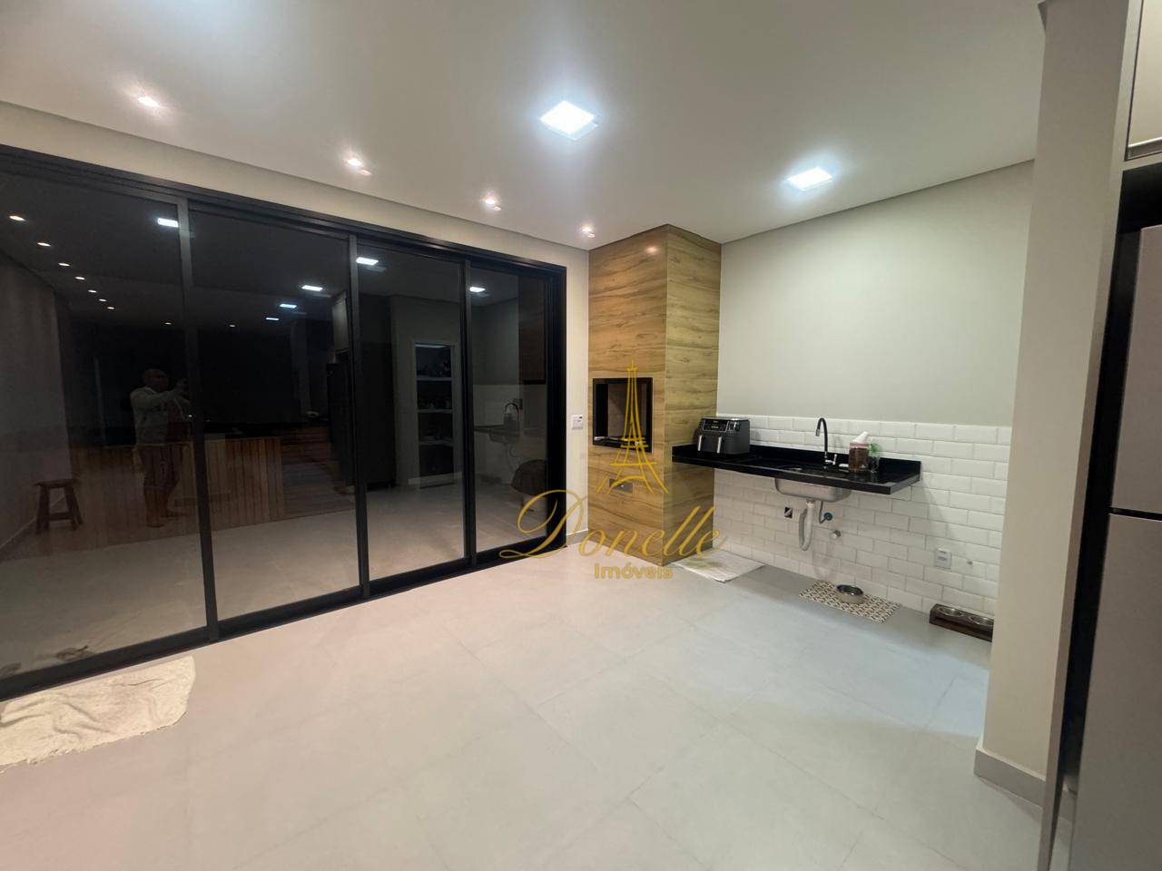 Casa à venda com 3 quartos, 189m² - Foto 9