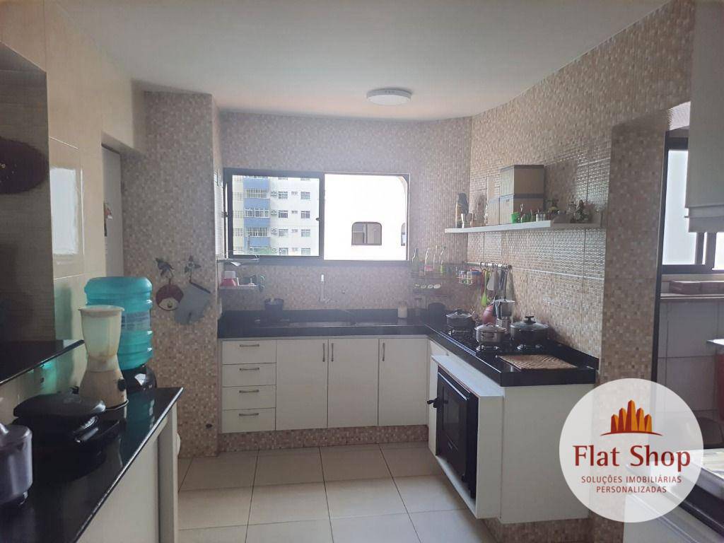 Apartamento à venda com 3 quartos, 137m² - Foto 6