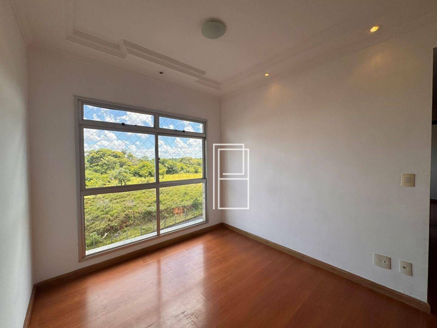 Apartamento à venda com 2 quartos, 62m² - Foto 2