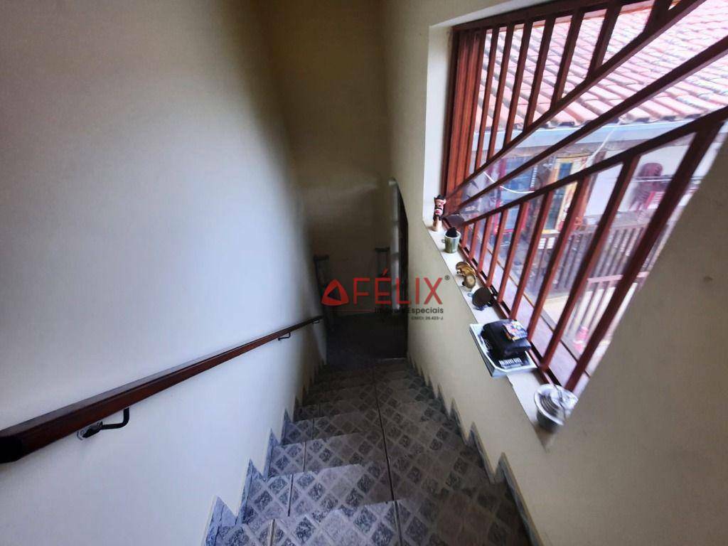 Casa à venda com 3 quartos, 400m² - Foto 6