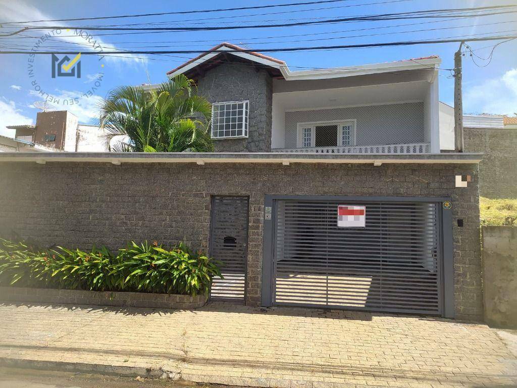 Casa para alugar com 3 quartos, 220m² - Foto 1