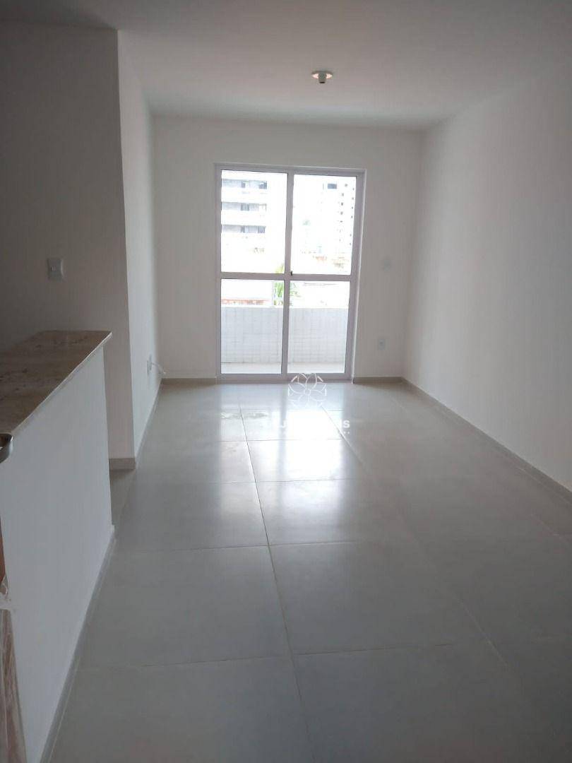 Apartamento à venda com 3 quartos, 69m² - Foto 3