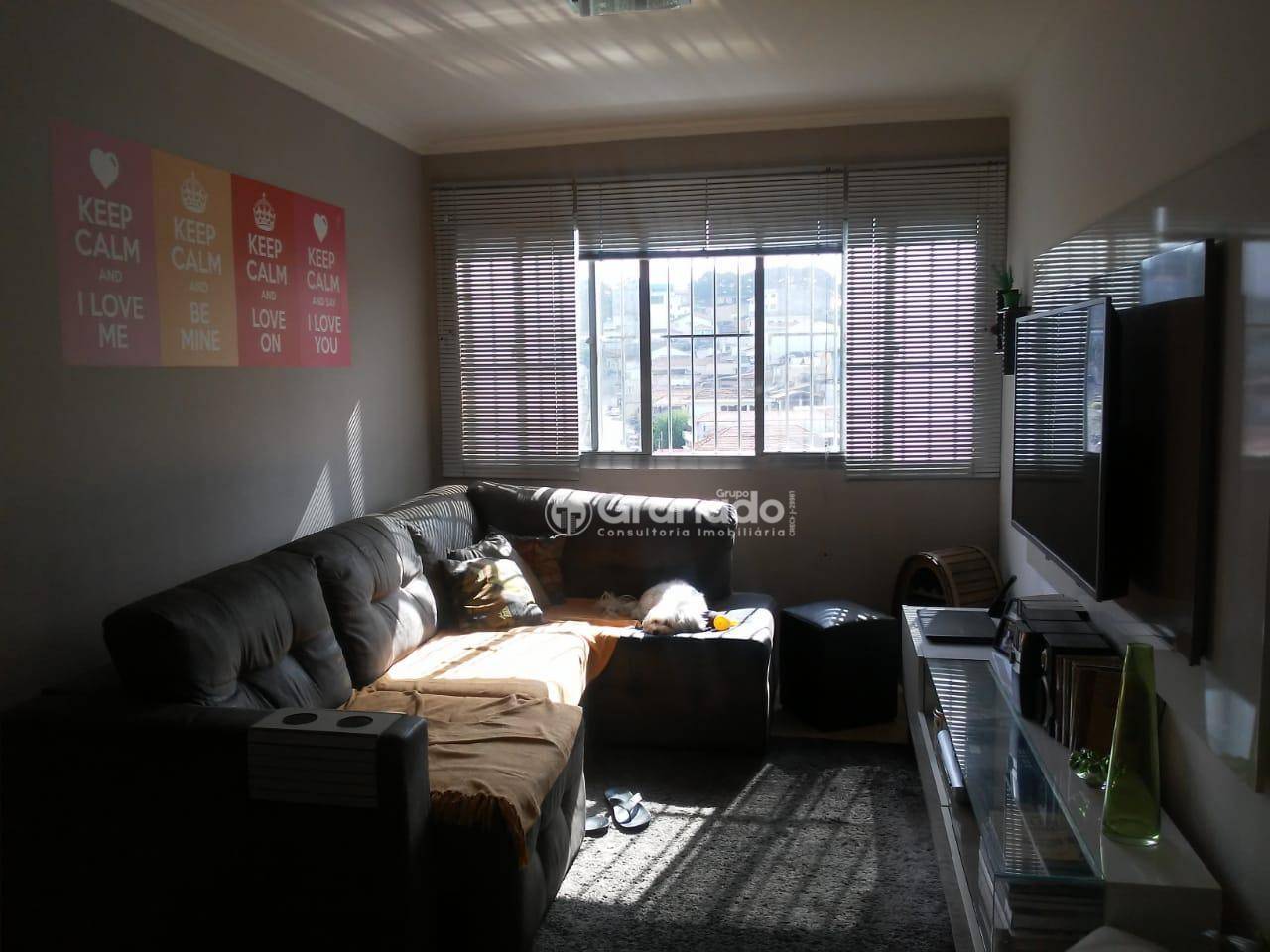 Apartamento à venda com 2 quartos, 65m² - Foto 3