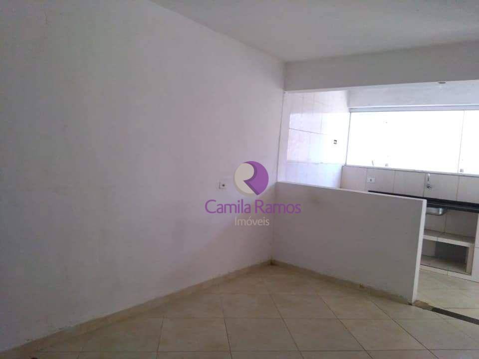 Casa à venda com 2 quartos, 300m² - Foto 4