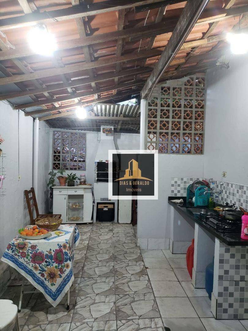 Casa à venda com 3 quartos, 150m² - Foto 3