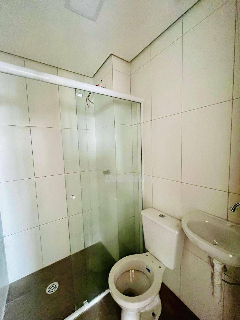 Apartamento para alugar com 2 quartos, 56m² - Foto 12