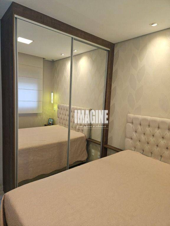 Apartamento à venda com 2 quartos, 62m² - Foto 13