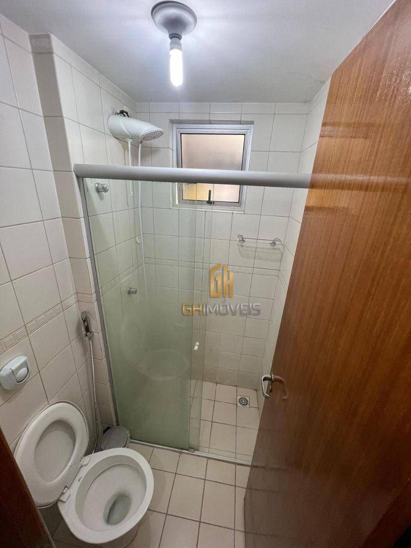 Apartamento à venda com 2 quartos, 64m² - Foto 8