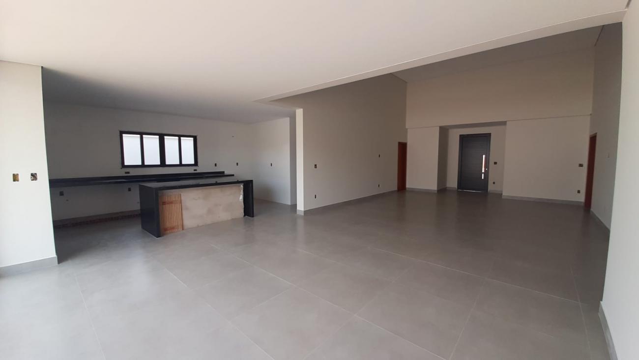 Casa à venda com 3 quartos, 325m² - Foto 5
