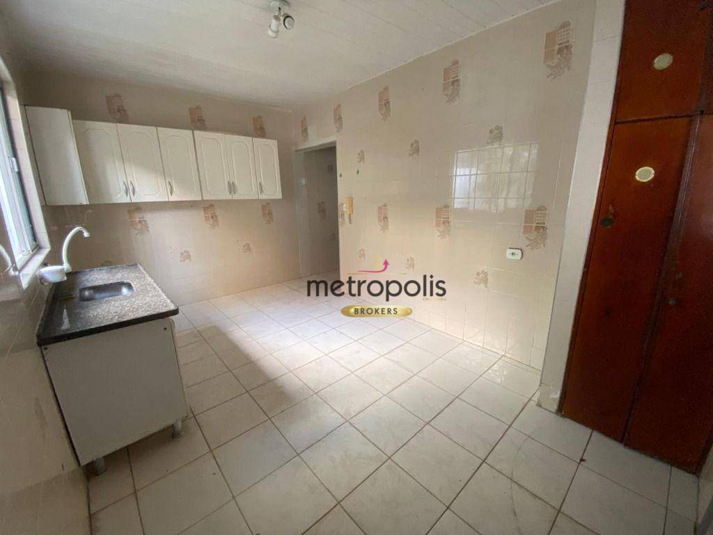 Casa para alugar com 3 quartos, 200m² - Foto 24