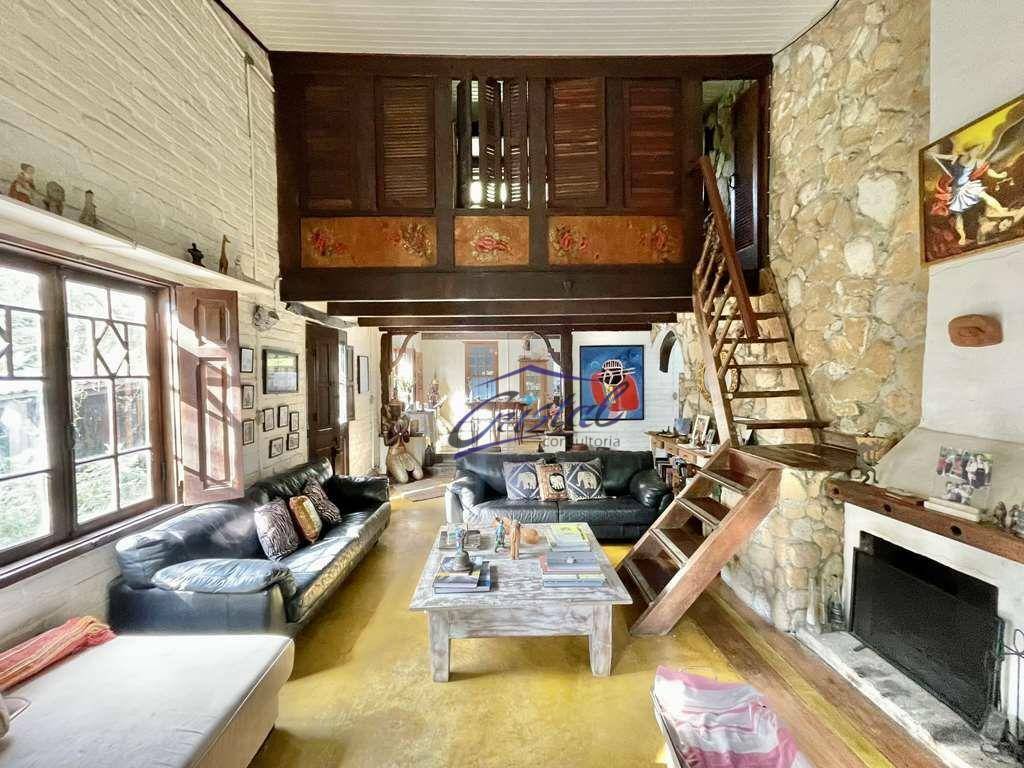 Casa de Condomínio à venda e aluguel com 3 quartos, 440m² - Foto 19