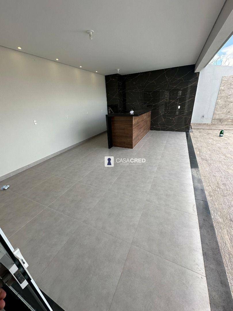 Casa à venda com 3 quartos, 310m² - Foto 5