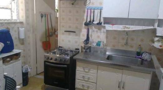 Apartamento à venda com 3 quartos, 90m² - Foto 4