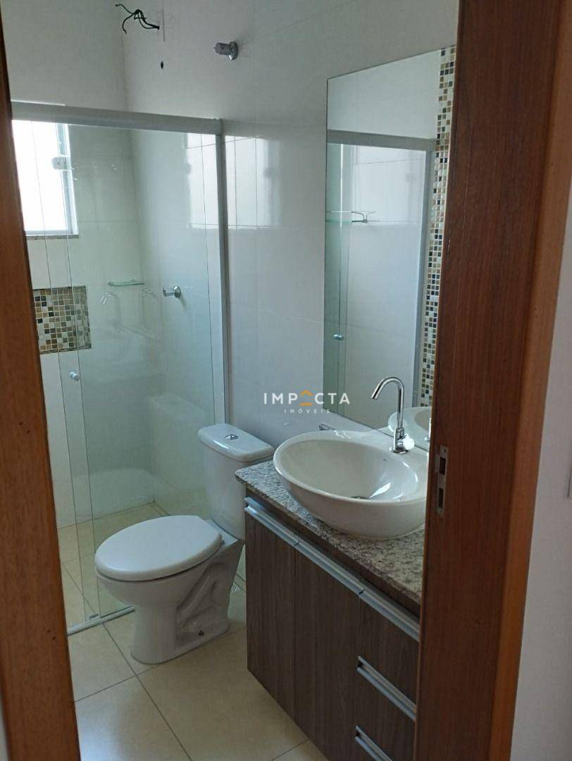Apartamento para alugar com 2 quartos, 65m² - Foto 4