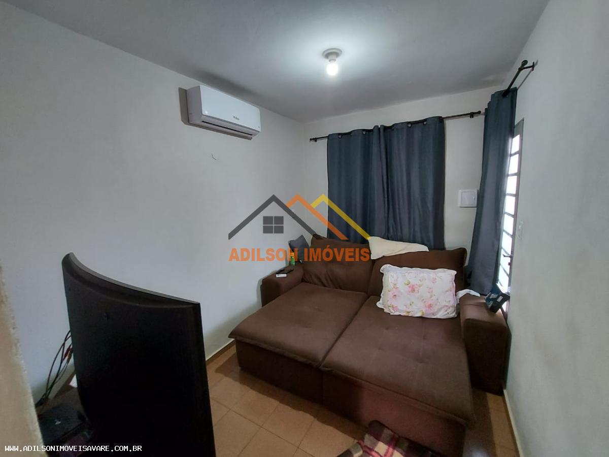 Casa à venda com 2 quartos, 90m² - Foto 4