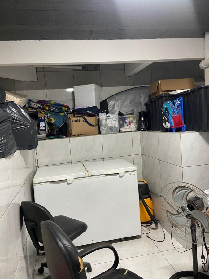 Casa para alugar com 4 quartos, 270m² - Foto 24