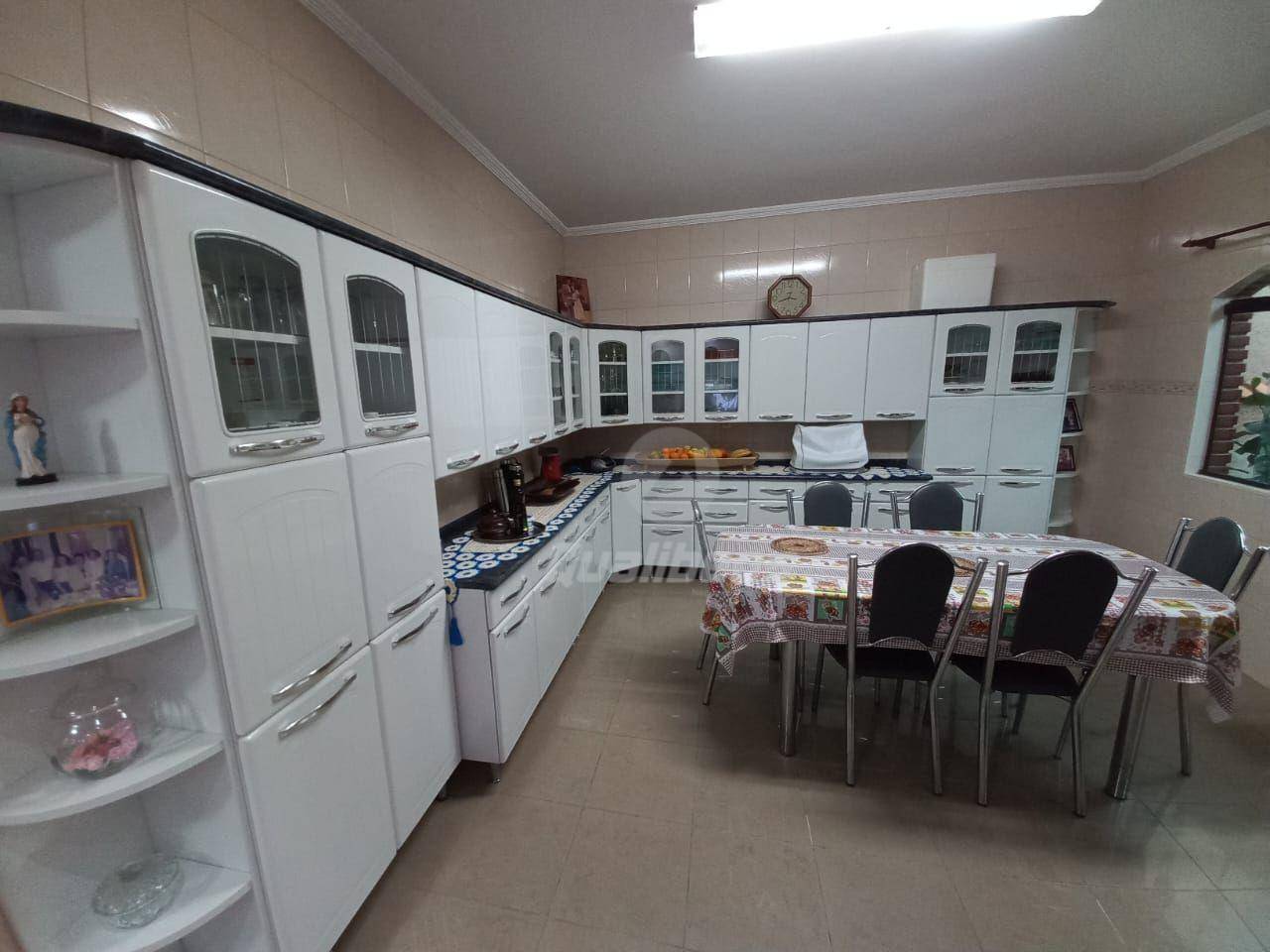 Sobrado à venda com 3 quartos, 325m² - Foto 11