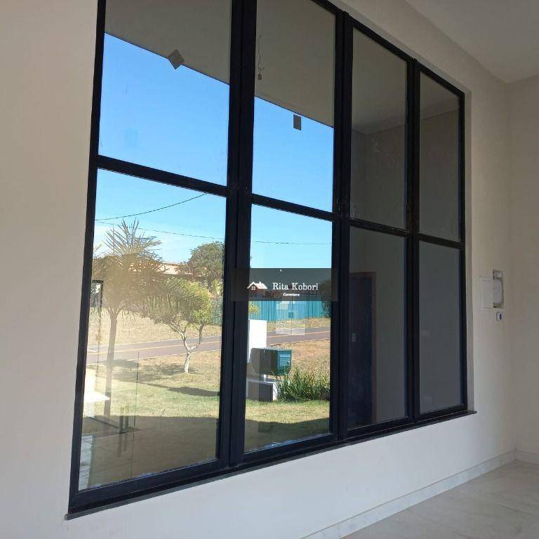 Sobrado à venda com 4 quartos, 195m² - Foto 2