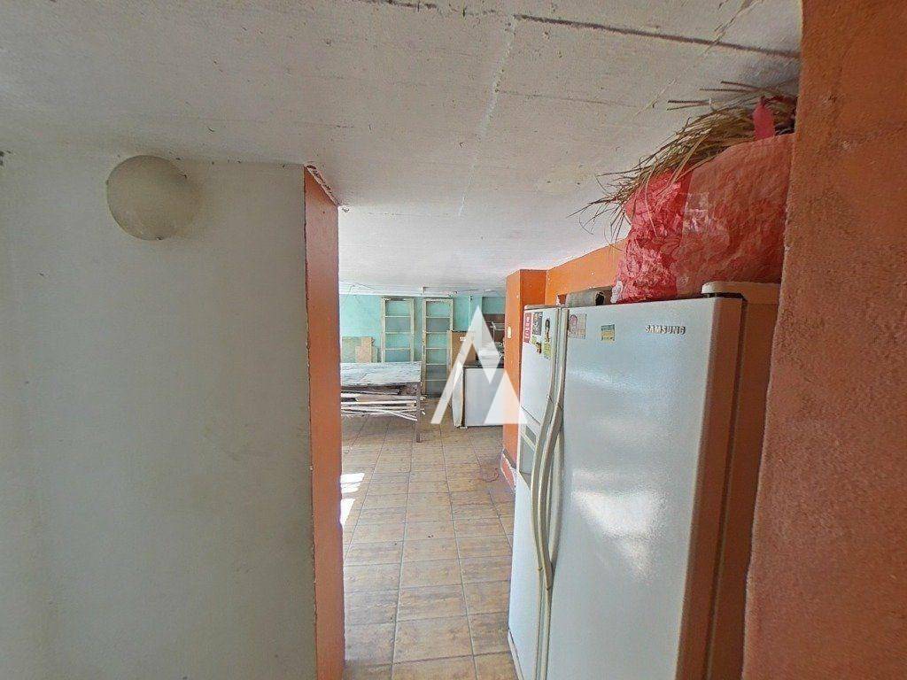 Casa à venda com 4 quartos, 380m² - Foto 37