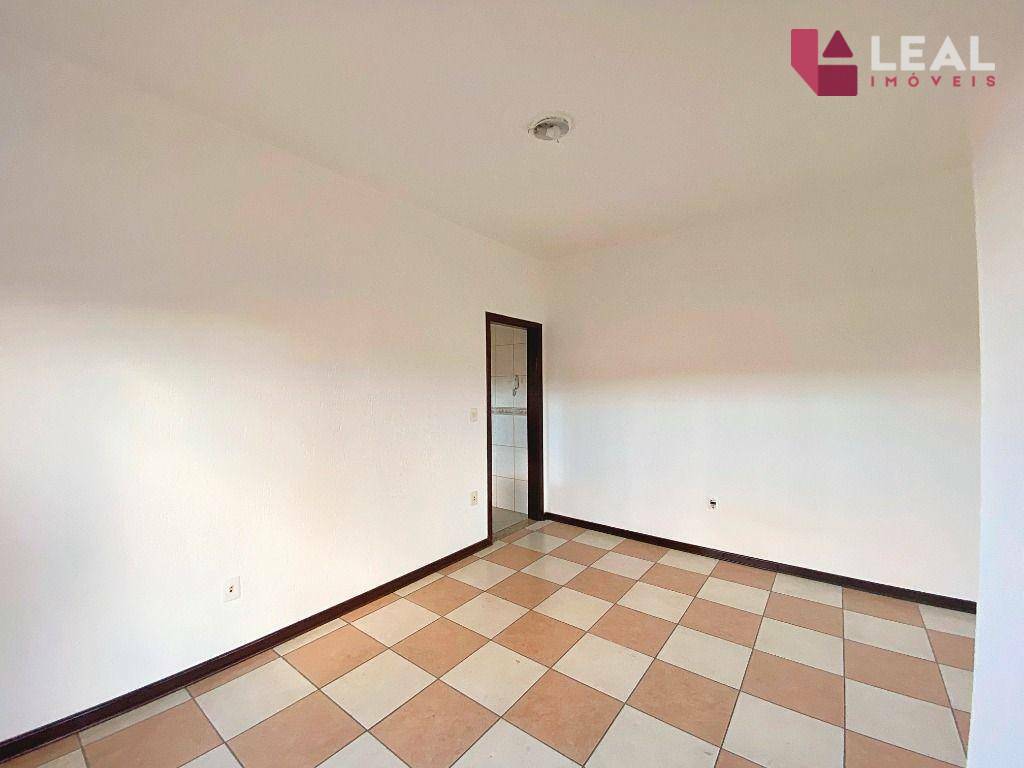 Casa à venda com 3 quartos, 119m² - Foto 2