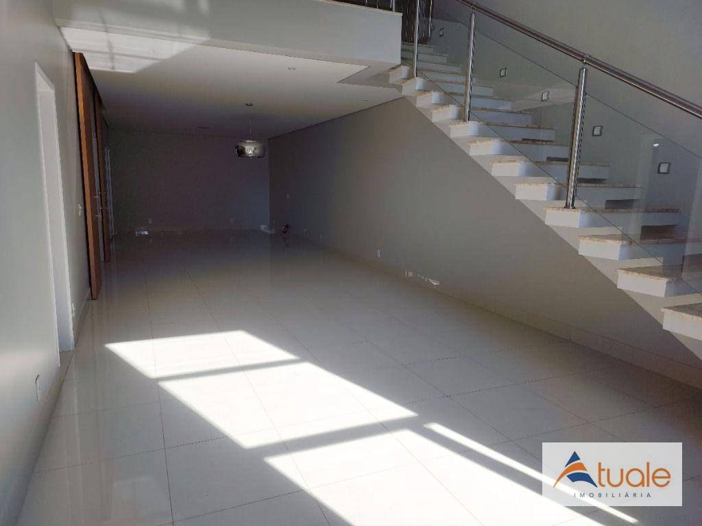 Casa de Condomínio à venda com 3 quartos, 257m² - Foto 2