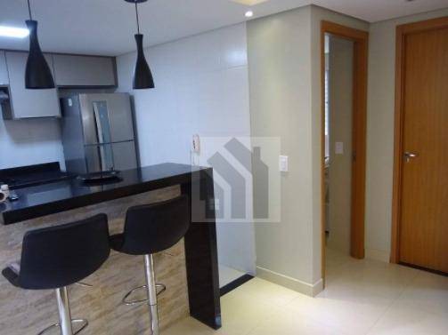 Apartamento à venda com 2 quartos, 62m² - Foto 2