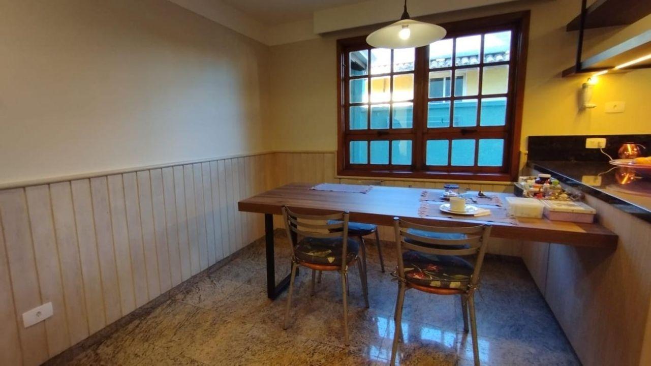 Casa de Condomínio para alugar com 4 quartos, 400m² - Foto 16