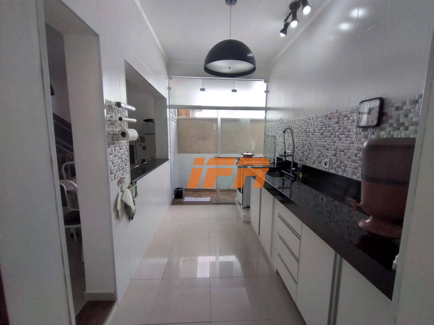 Sobrado à venda com 4 quartos, 191m² - Foto 11