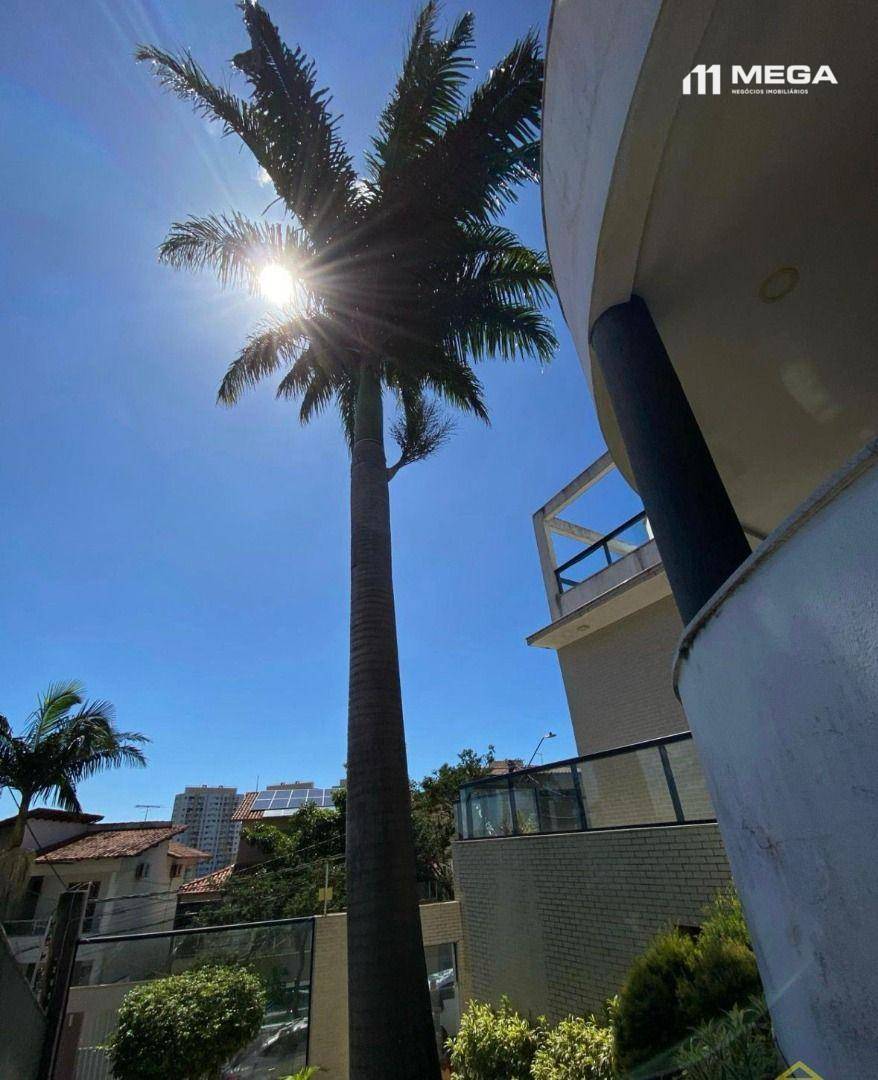 Casa, 3 quartos, 222 m² - Foto 1