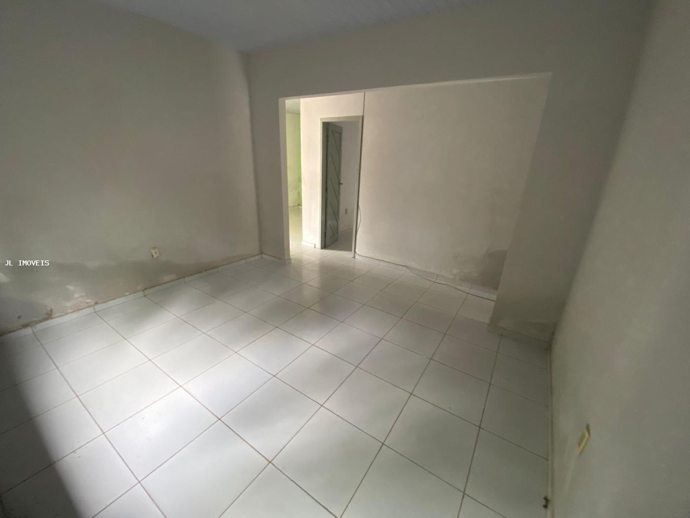 Casa à venda com 3 quartos, 200m² - Foto 5