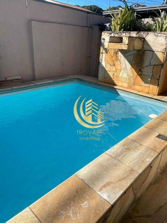 Casa à venda e aluguel com 4 quartos, 180m² - Foto 21