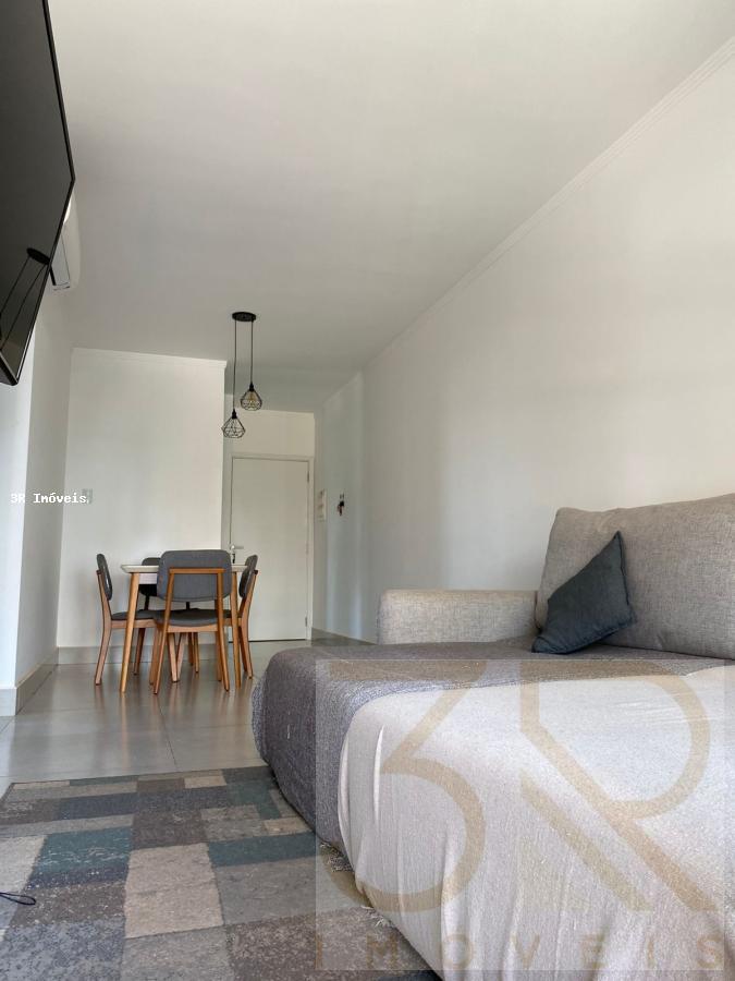 Apartamento para alugar com 2 quartos, 67m² - Foto 8