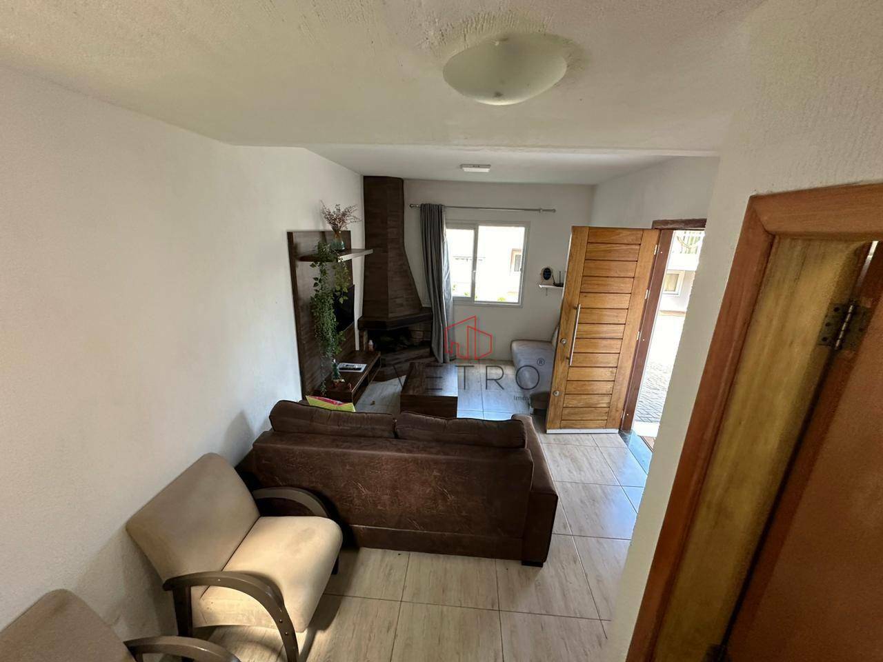 Casa à venda com 3 quartos, 114m² - Foto 3