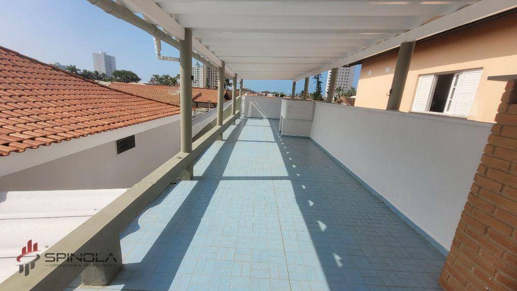 Casa à venda com 3 quartos, 270m² - Foto 16