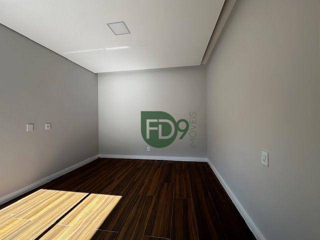 Casa de Condomínio à venda com 3 quartos, 201m² - Foto 18