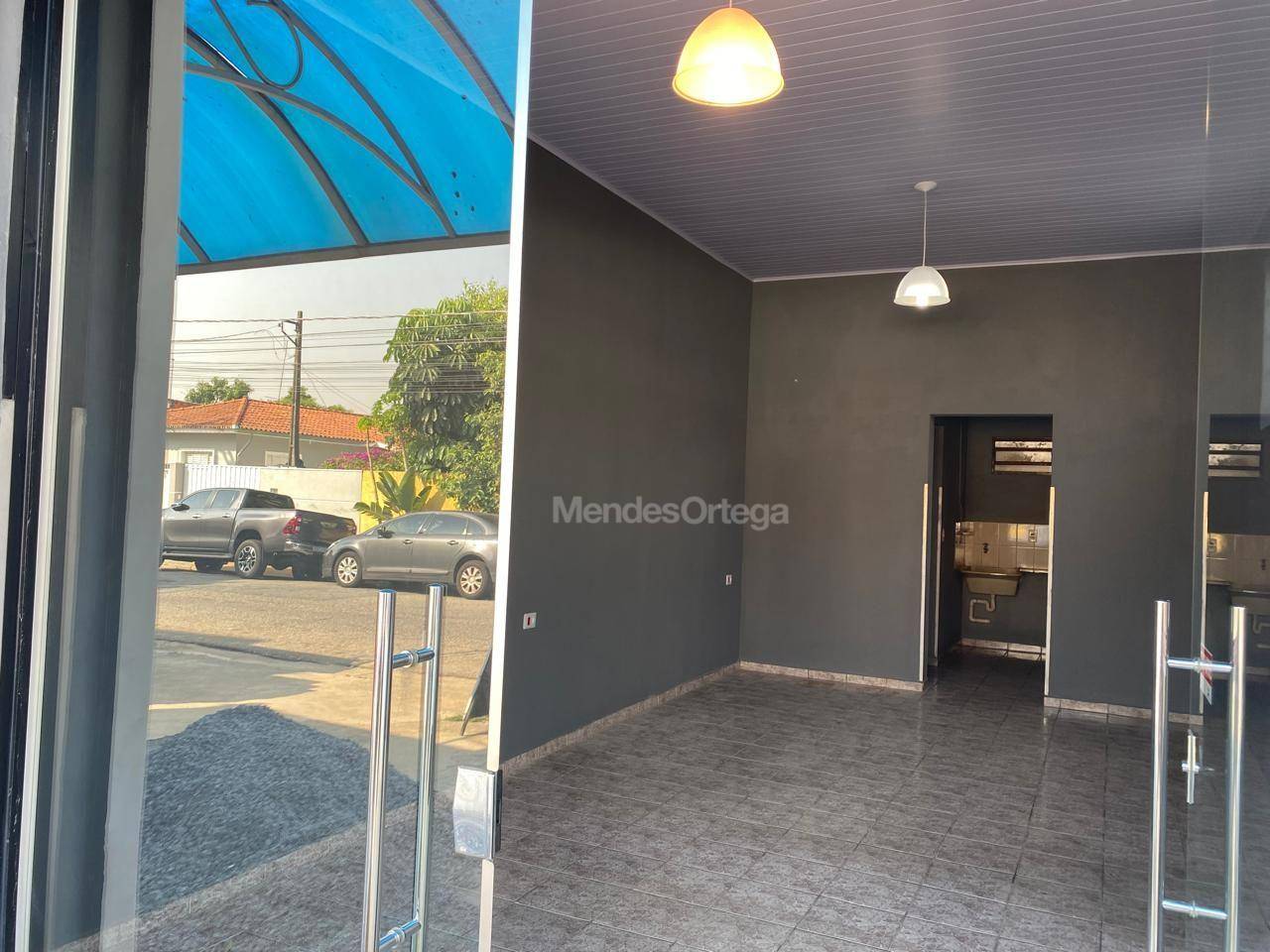 Loja-Salão para alugar, 65m² - Foto 1