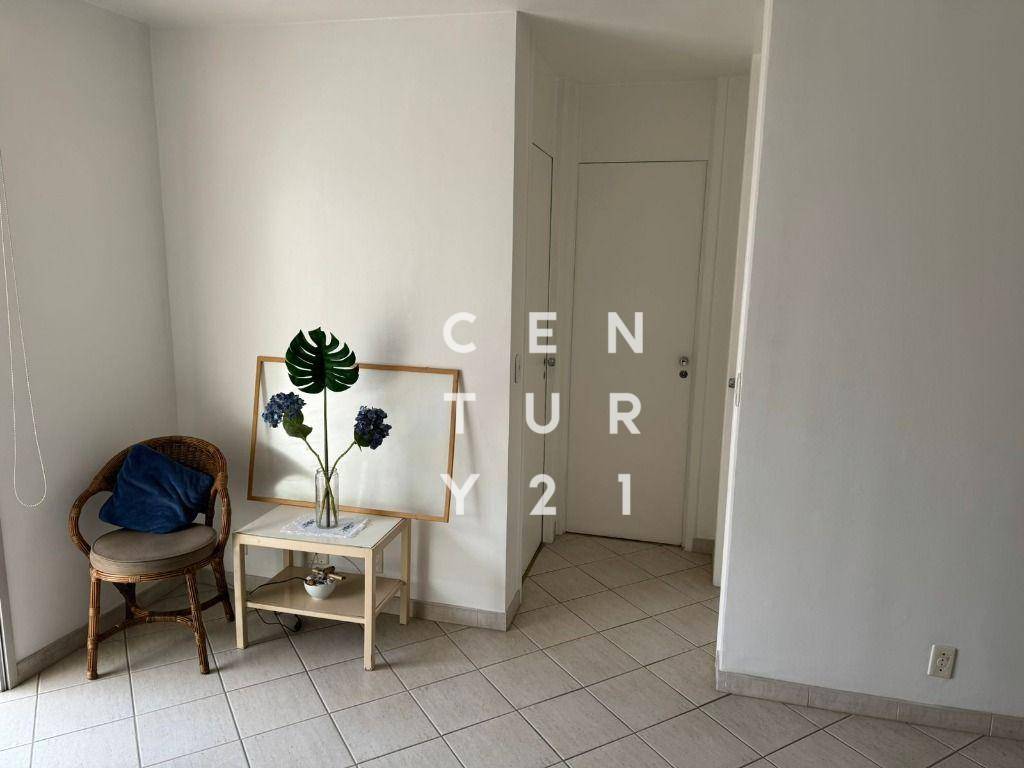 Apartamento à venda com 2 quartos, 66m² - Foto 4