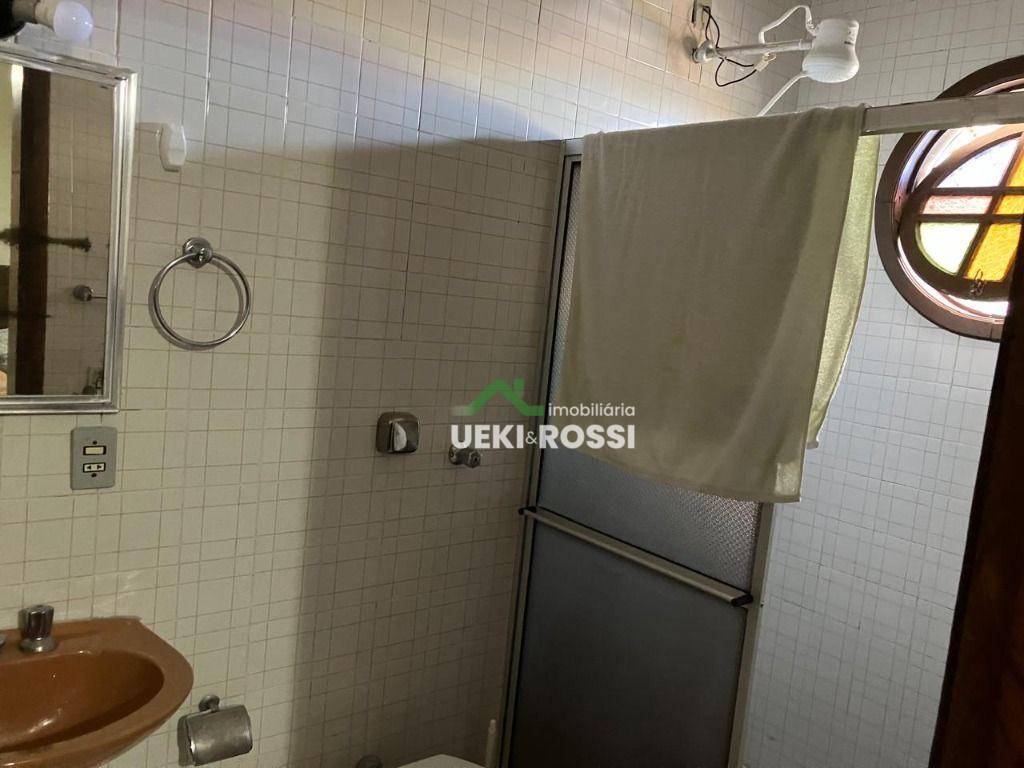 Casa à venda com 4 quartos, 192m² - Foto 17