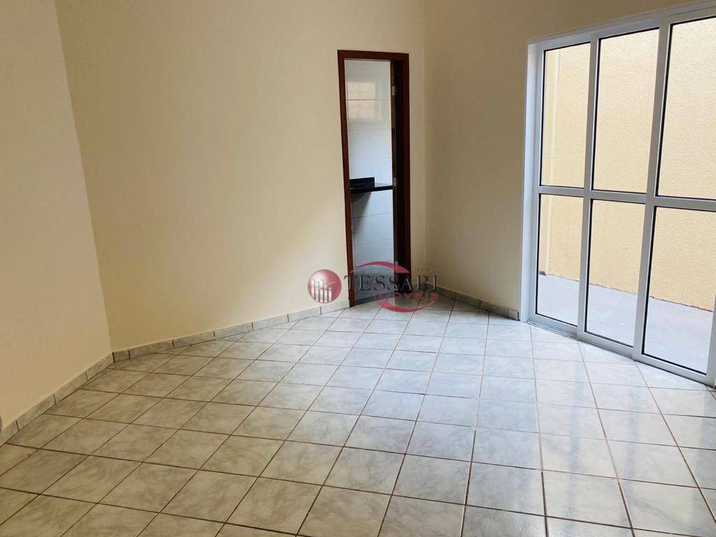 Casa à venda com 3 quartos, 110m² - Foto 4