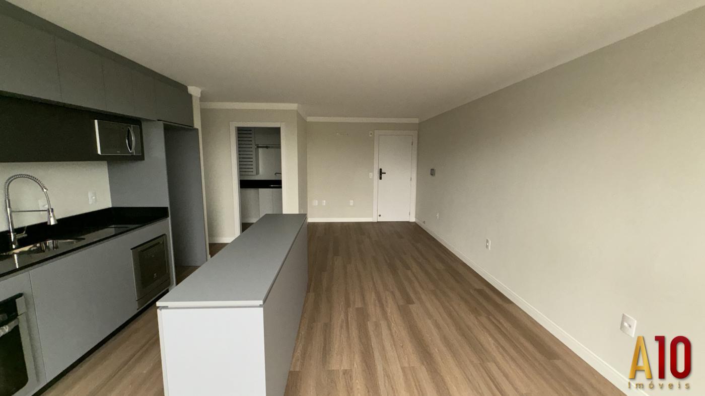 Apartamento à venda com 2 quartos, 66m² - Foto 41