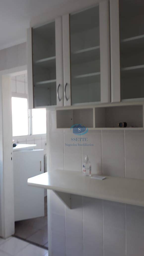 Apartamento à venda com 2 quartos, 62m² - Foto 17