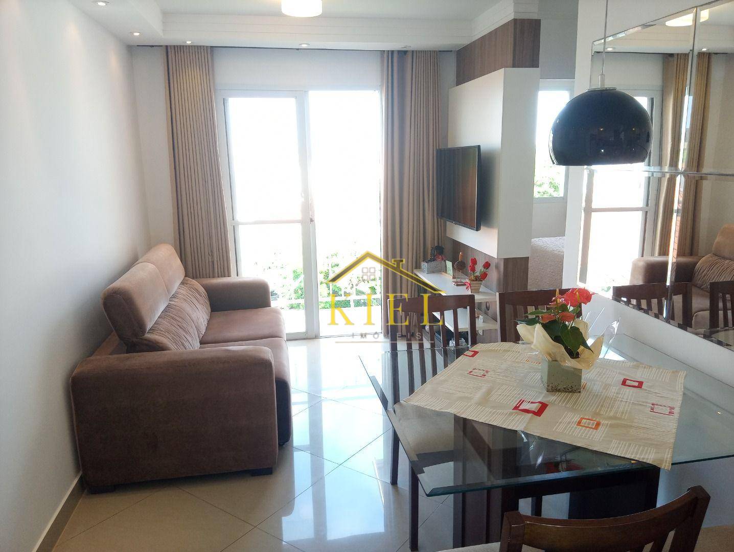 Apartamento à venda com 2 quartos, 61m² - Foto 4