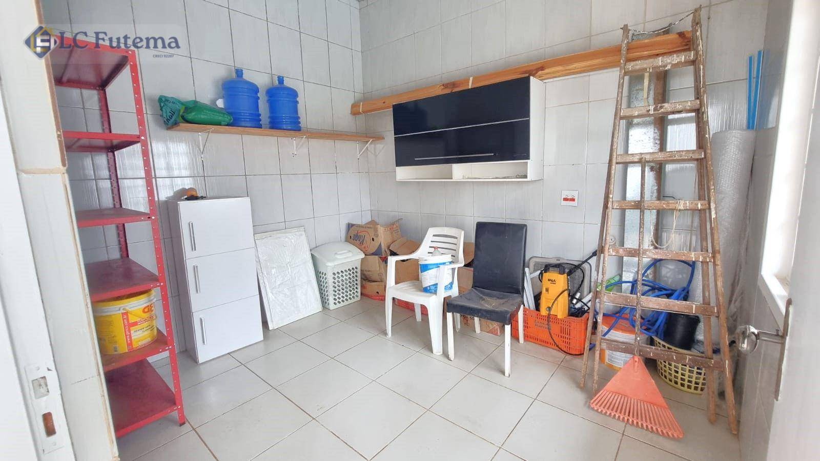 Casa de Condomínio à venda e aluguel com 3 quartos, 210m² - Foto 16