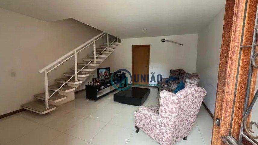 Casa à venda com 4 quartos, 200m² - Foto 4