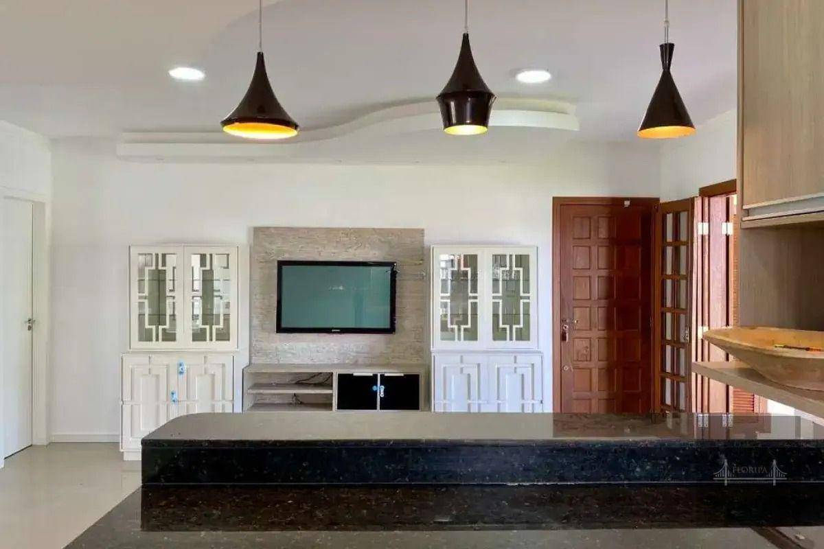 Casa de Condomínio à venda com 4 quartos, 385m² - Foto 8