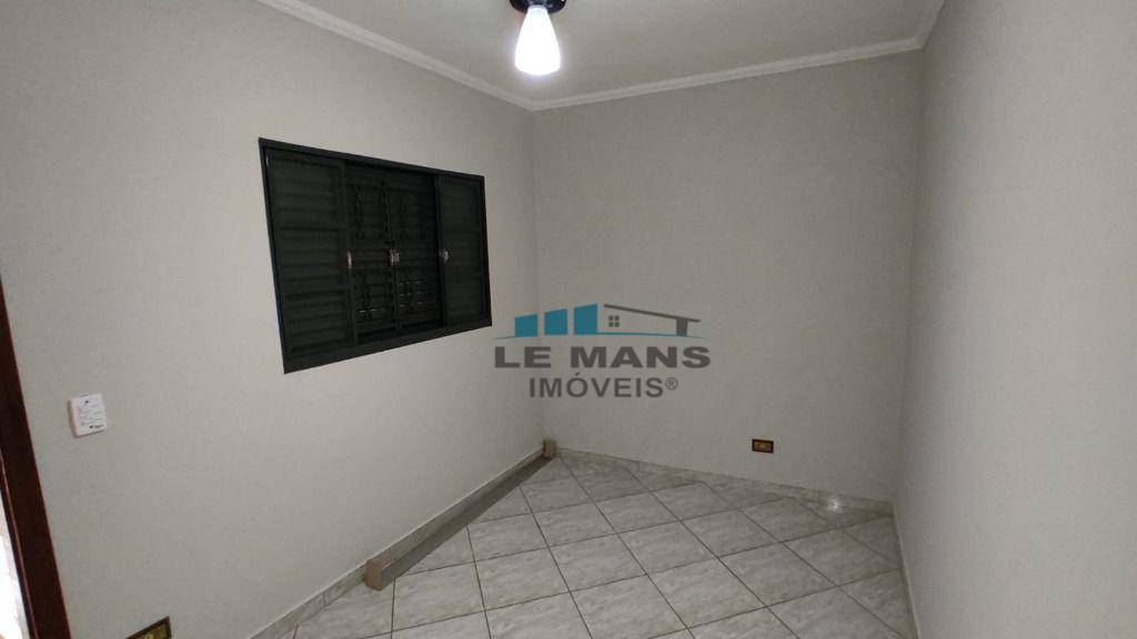 Casa à venda com 3 quartos, 120m² - Foto 14