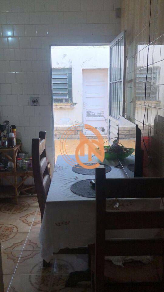Sobrado à venda e aluguel com 4 quartos, 180m² - Foto 17