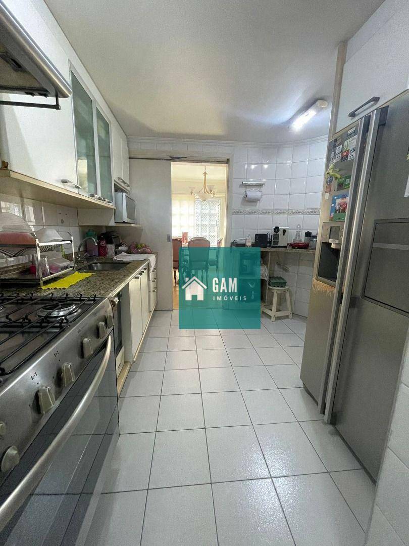 Casa de Condomínio à venda com 3 quartos, 220m² - Foto 8