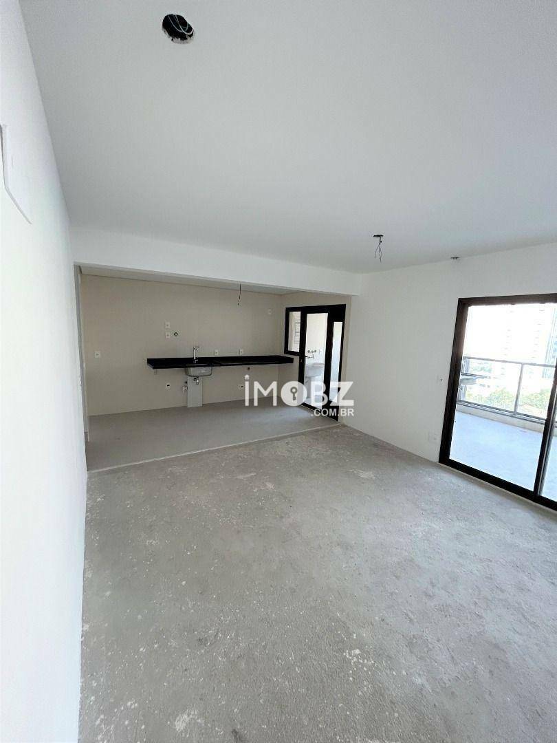 Apartamento à venda com 4 quartos, 158m² - Foto 4